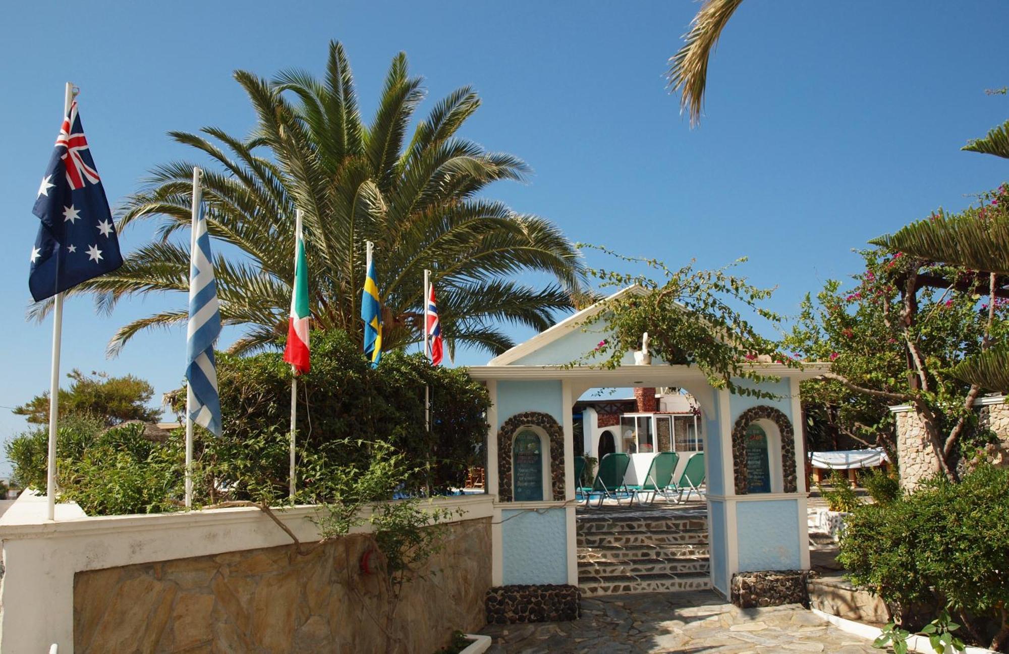 Holiday Beach Resort Santorini Perissa  Exterior foto