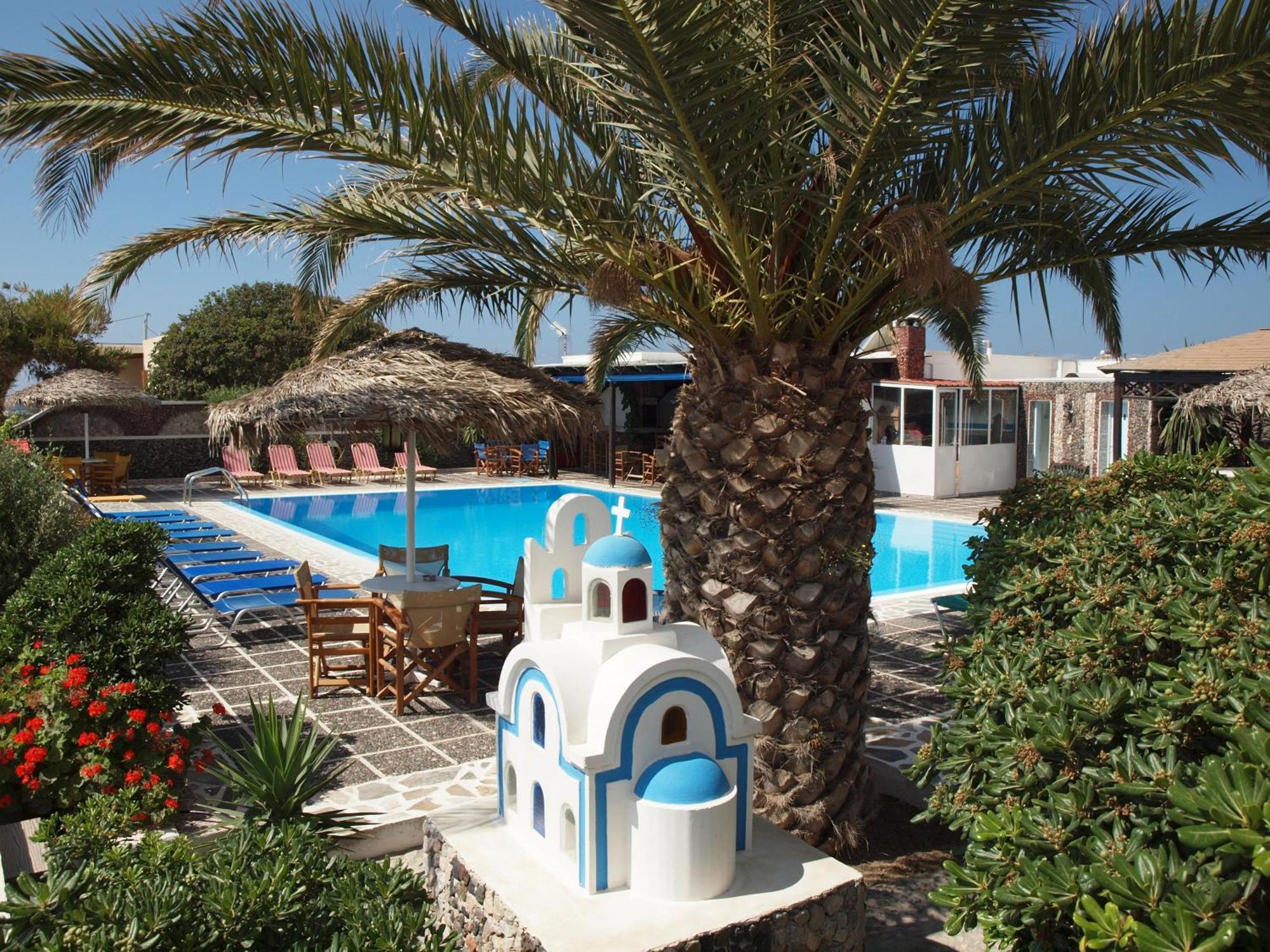 Holiday Beach Resort Santorini Perissa  Exterior foto
